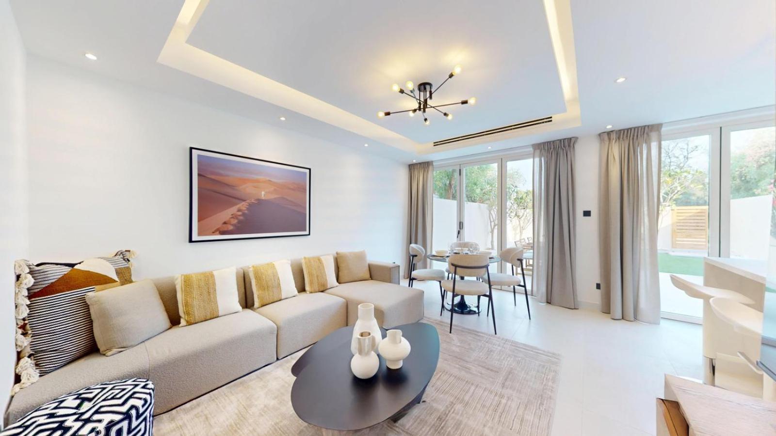 Ranches 1 Upgraded Three Bedroom Holiday home Dubai